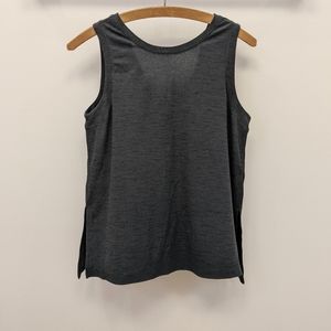 Old Navy Breathe V-back side vent Tank size XSP